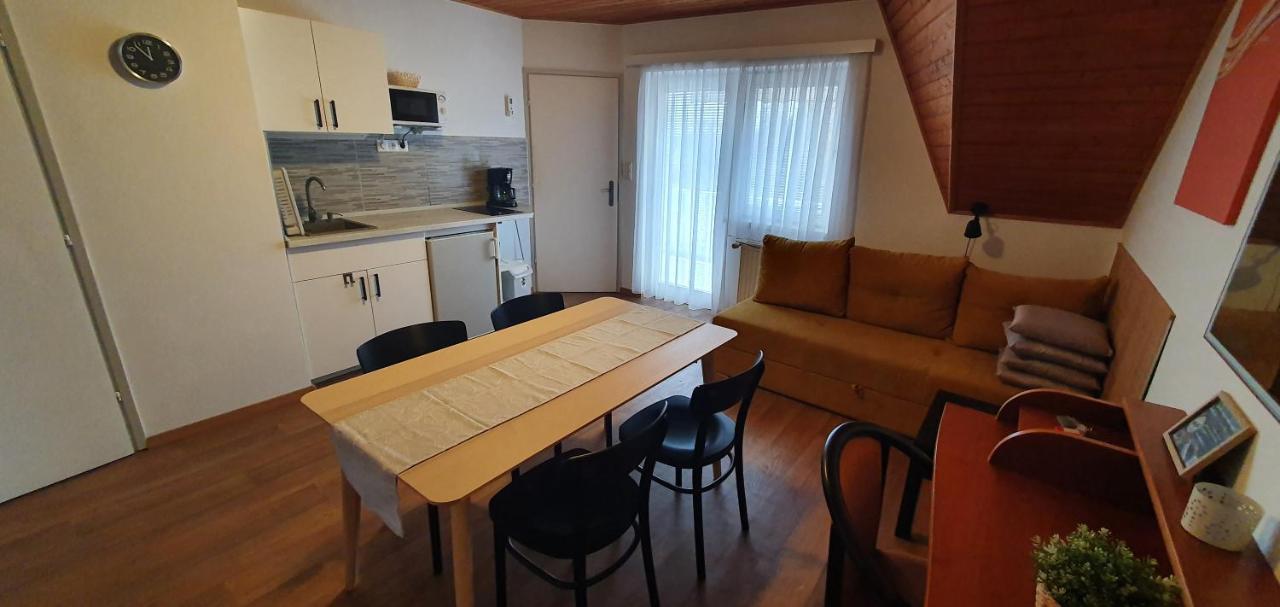 Forrest Apartman Gyenesdiás Eksteriør billede